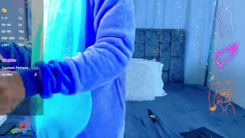 nicolastorres__ online show from 05-11-26, 04:07