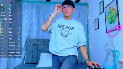 nicolastorres__ online show from 08-08-26, 02:03