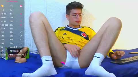 NicoLatinBoy online show from 06-13-26, 02:15