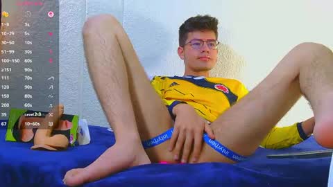 NicoLatinBoy online show from 06-17-26, 04:52