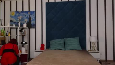 Lily  dont forget to thumbs up me online show from 02-18-25, 09:32