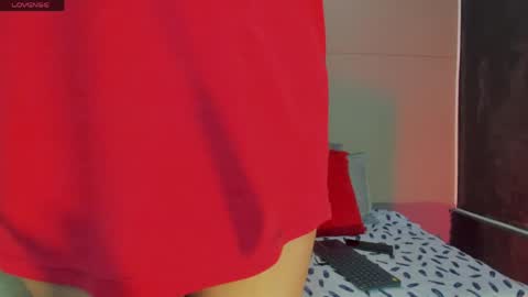 nicole_and_thiago1 online show from 05-18-26, 10:59