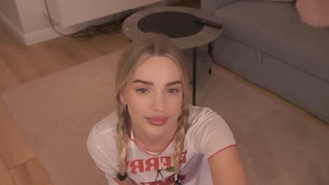 Nicole online show from 07-03-26, 08:37
