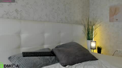 Snapshot of nicole_charm chatting on 09-21-25, 08:54 GMT7TueWedThSu 0300am-0900am. Sa 1000am-0400pm online show from 09-21-25, 08:54