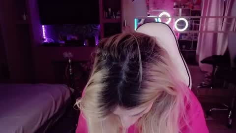 Nicole online show from 06-16-26, 04:59