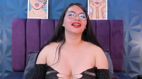 Snapshot of nicole_jonss chatting on 03-06-26, 03:25 Nicole online show from 03-06-26, 03:25