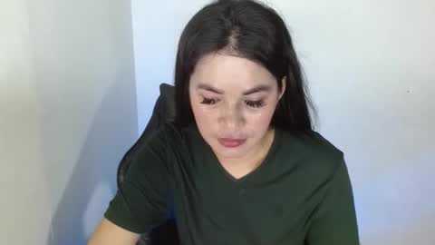 nicole_kiss01 online show from 11-28-25, 09:01