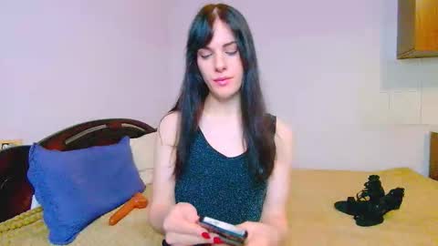 Nicole online show from 09-23-25, 05:21