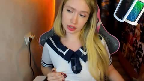 Nicole online show from 10-30-25, 10:10