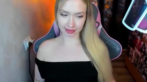 Nicole online show from 11-04-25, 03:00