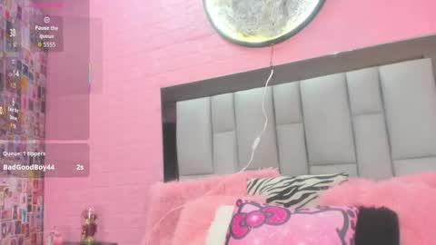 nicole_rosales online show from 09-25-25, 08:12