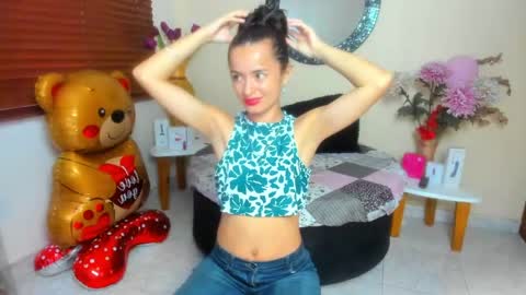 Snapshot of nicole_santana_ chatting on 04-23-26, 10:45 Nicole Santana online show from 04-23-26, 10:45
