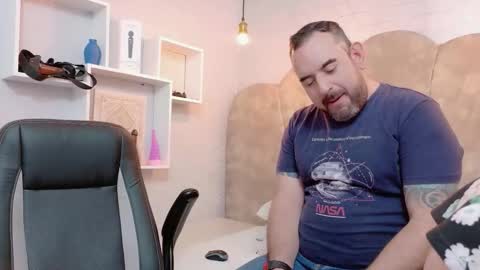 Nicole online show from 12-22-25, 10:56