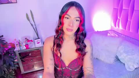 Snapshot of nicolebrunett chatting on 06-11-26, 03:26 nicol online show from 06-11-26, 03:26