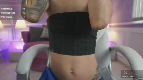 Nicole Crawft online show from 10-04-25, 07:12