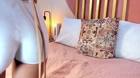 N i c o l e  online show from 11-26-25, 07:48