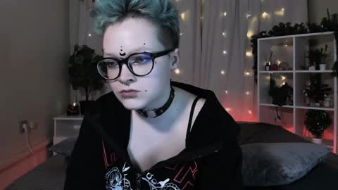 Nicole online show from 01-08-25, 11:52