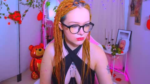 Nicole online show from 02-08-25, 11:45