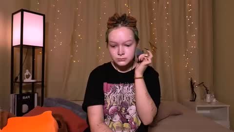 Nicole online show from 03-11-25, 06:00