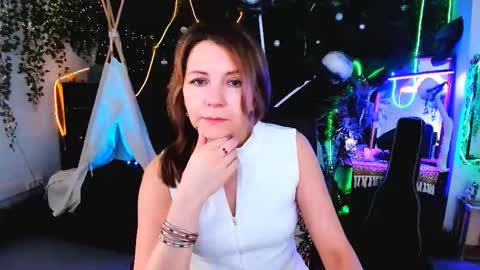 nicolehits online show from 02-16-26, 09:16