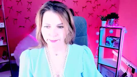 nicolehits online show from 03-18-26, 01:25