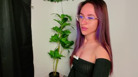 nicoleirisxxx online show from 03-27-26, 06:08