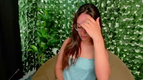 nicoleirisxxx online show from 05-12-26, 05:59