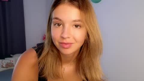 Nicole online show from 05-08-26, 07:41
