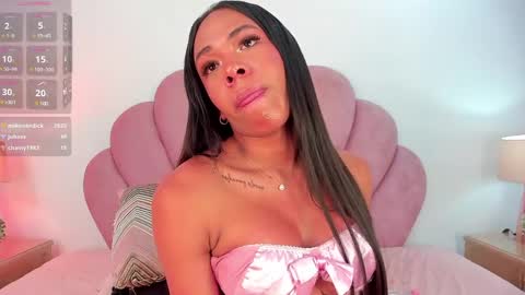 NICOLE online show from 02-24-25, 04:15