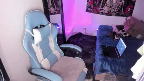 Snapshot of nicolepeachx chatting on 01-27-25, 12:43 Nicol independent model online show from 01-27-25, 12:43