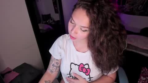 Snapshot of nicolepeachx chatting on 02-04-25, 01:34 Nicol independent model online show from 02-04-25, 01:34