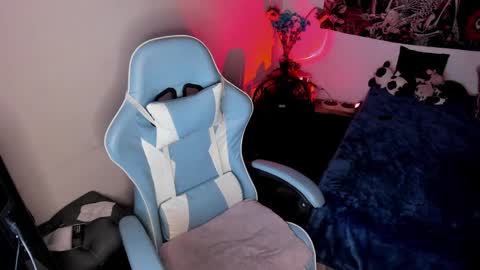 Snapshot of nicolepeachx chatting on 02-07-25, 12:42 Nicol independent model online show from 02-07-25, 12:42