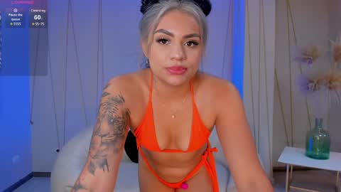Snapshot of nicolesanz_ chatting on 01-05-25, 06:56 Nicole Sanz online show from 01-05-25, 06:56
