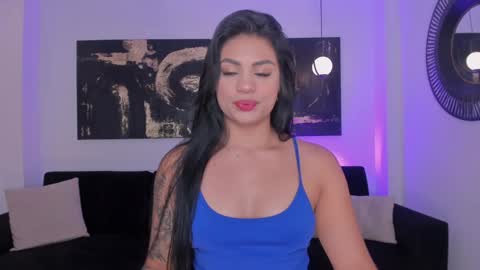 Snapshot of nicolesanz_ chatting on 01-27-25, 11:22 Nicole Sanz online show from 01-27-25, 11:22