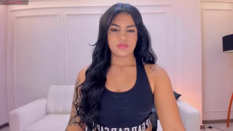 Snapshot of nicolesanz_ chatting on 02-24-25, 10:37 Nicole Sanz online show from 02-24-25, 10:37