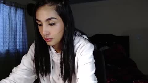 Nicole online show from 11-26-25, 10:33