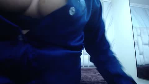 NICOL-JARAMILLO online show from 01-07-25, 10:41