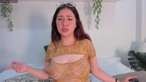 nicolle_evanss_ online show from 05-28-26, 03:26