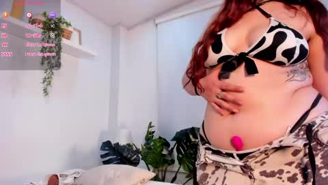 nicolle_evanss_ online show from 06-04-26, 02:28