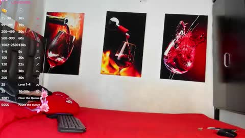 Snapshot of nicolle_hanks1 chatting on 10-07-25, 11:46 nicolle_hanks1 online show from 10-07-25, 11:46