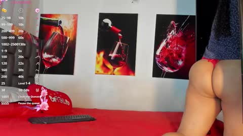 Snapshot of nicolle_hanks1 chatting on 10-24-25, 02:19 nicolle_hanks1 online show from 10-24-25, 02:19