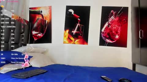 Snapshot of nicolle_hanks1 chatting on 11-13-25, 02:32 nicolle_hanks1 online show from 11-13-25, 02:32