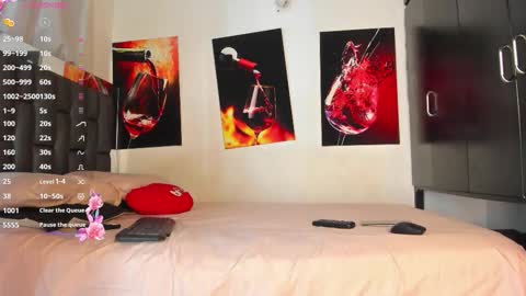 nicolle_hanks1 online show from 02-26-26, 02:10