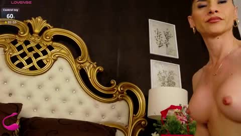 Snapshot of nicollediazz chatting on 04-23-26, 12:29 Nicolle online show from 04-23-26, 12:29