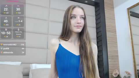 Nicolle online show from 12-08-24, 02:39