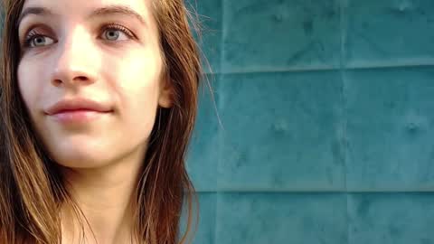 Nicolle online show from 12-10-24, 03:30