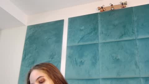 Nicolle online show from 01-15-25, 12:19