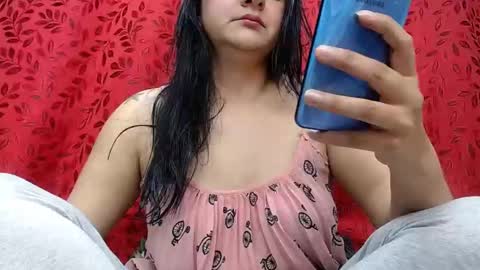 NICOLLE online show from 10-17-25, 09:50