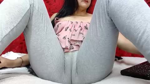 NICOLLE online show from 10-29-25, 09:49