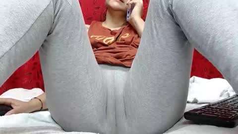 NICOLLE online show from 02-14-26, 09:55